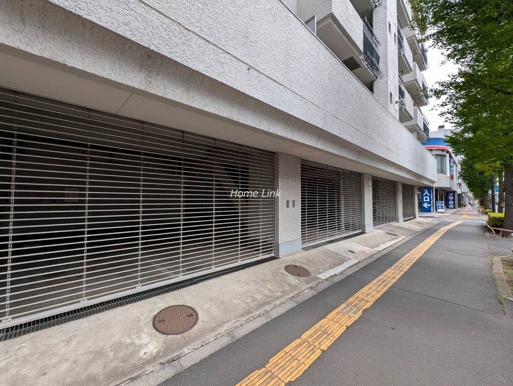 高島平グロリアハイツ　駐車場